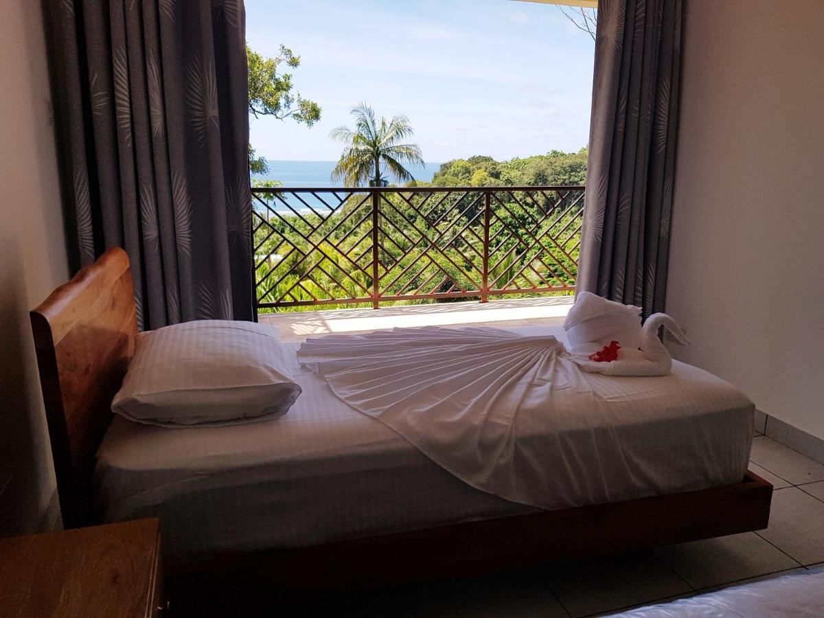 Bougainvillas Seychelles Anse Royale Extérieur photo